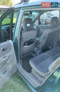 Минивэн Mazda Premacy 2000 в 