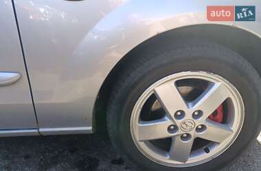 Минивэн Mazda Premacy 2004 в  фото 8 Минивэн Mazda Premacy 2004 в