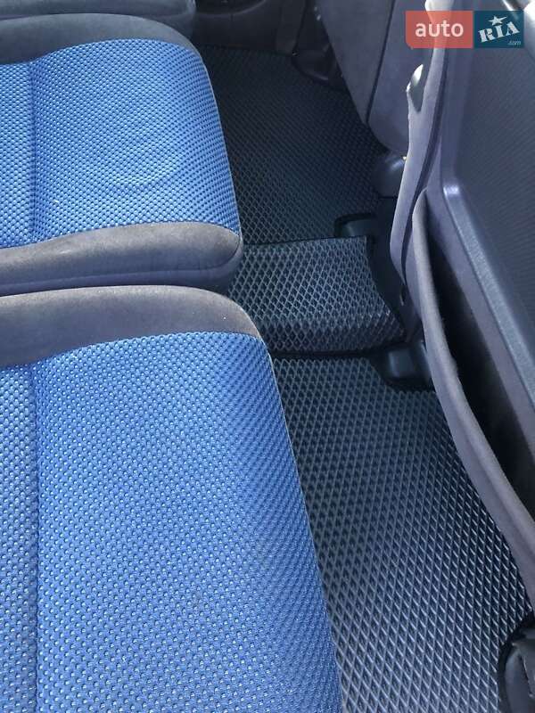 Минивэн Mazda Premacy 2003 в Кременчуге