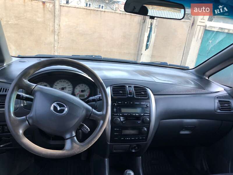 Мінівен Mazda Premacy 2002 в Чернівцях