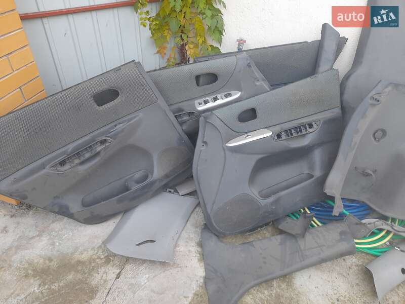 Мінівен Mazda Premacy 2003 в Ізмаїлі фото 12 Мінівен Mazda Premacy 2003 в Ізмаїлі