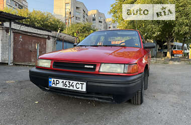 Седан Mazda Protege 1992 в Запоріжжі