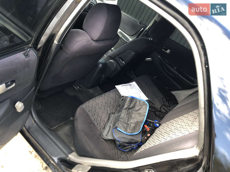 Седан Mazda Protege 2000 в Вінниці