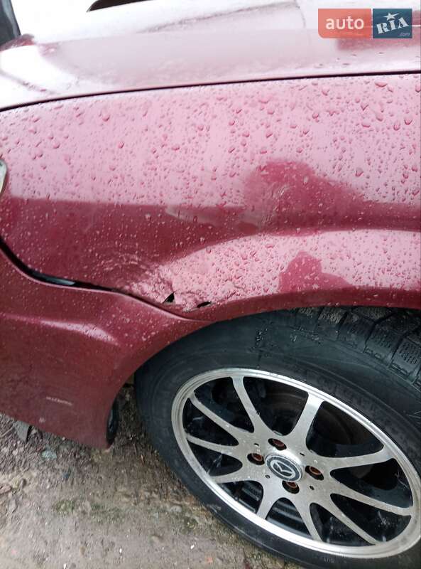 Седан Mazda Protege 2002 в Чернівцях