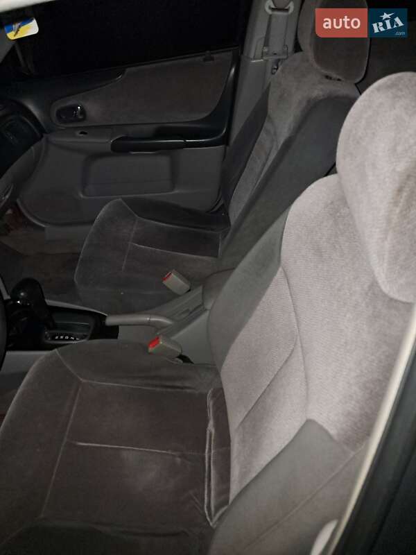 Седан Mazda Protege 2002 в Черновцах