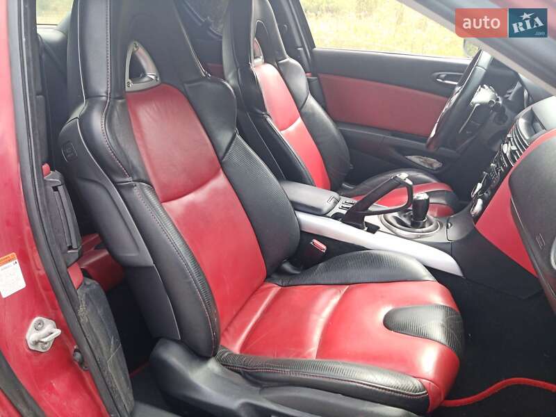 Купе Mazda RX-8 2004 в Воловцю