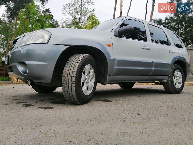 Внедорожник / Кроссовер Mazda Tribute 2002 в Ирпене
