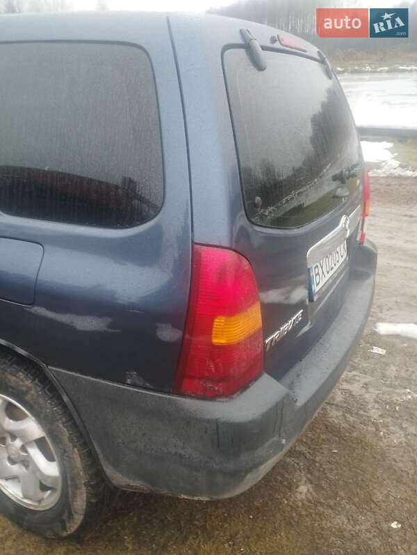 Внедорожник / Кроссовер Mazda Tribute 2001 в Гайсине