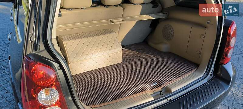 Внедорожник / Кроссовер Mazda Tribute 2005 в Хмельницком