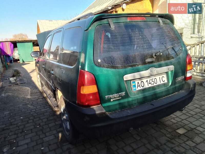 Внедорожник / Кроссовер Mazda Tribute 2001 в Остроге