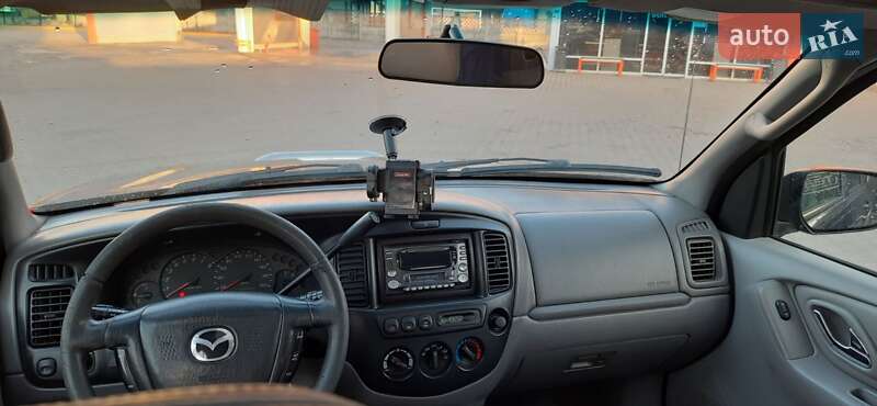Внедорожник / Кроссовер Mazda Tribute 2002 в Черновцах