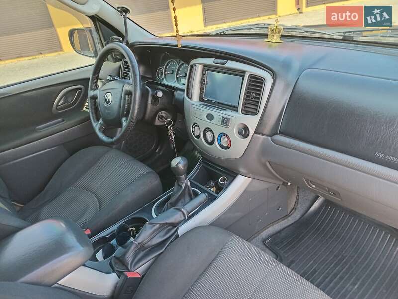 Позашляховик / Кросовер Mazda Tribute 2005 в Почаєві