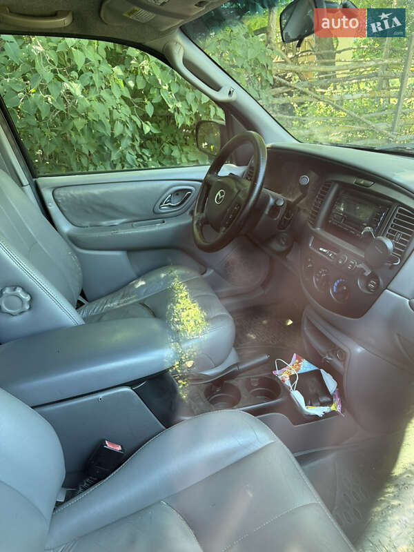 Внедорожник / Кроссовер Mazda Tribute 2002 в Хмельницком