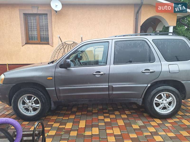 Позашляховик / Кросовер Mazda Tribute 2002 в Чернівцях