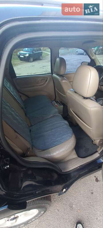 Внедорожник / Кроссовер Mazda Tribute 2005 в Шостке фото 2 Внедорожник / Кроссовер Mazda Tribute 2005 в Шостке