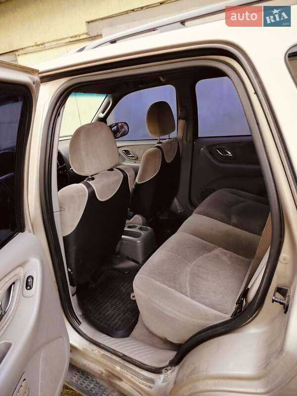 Внедорожник / Кроссовер Mazda Tribute 2001 в Золочеве фото 12 Внедорожник / Кроссовер Mazda Tribute 2001 в Золочеве
