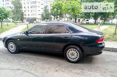 Седан Mazda Xedos 6 1997 в Черновцах