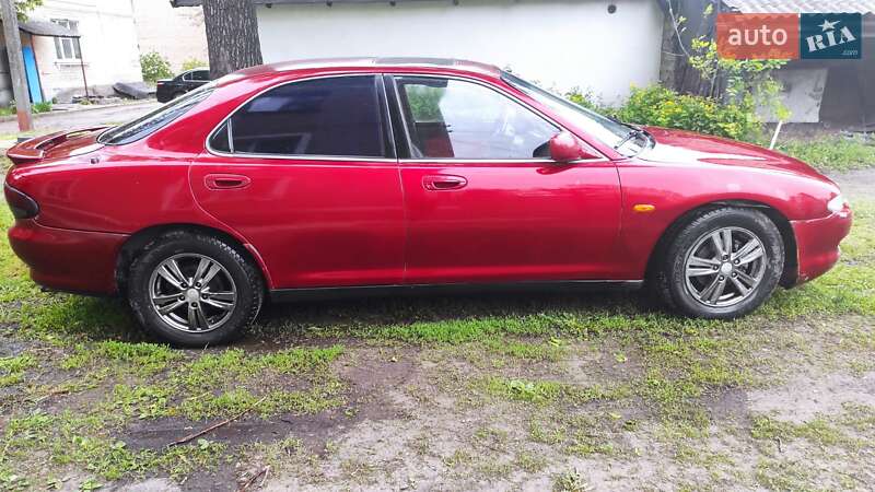 Седан Mazda Xedos 6 1993 в Покровске