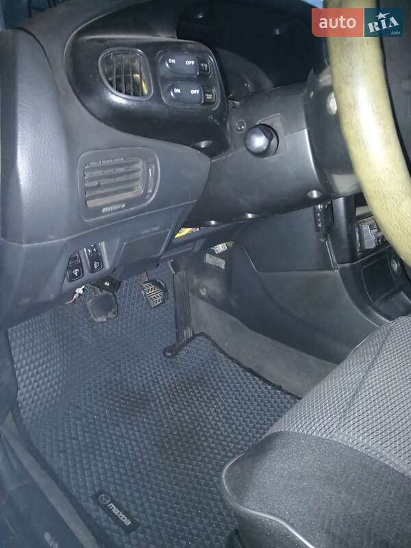 Седан Mazda Xedos 6 1996 в Пятихатках
