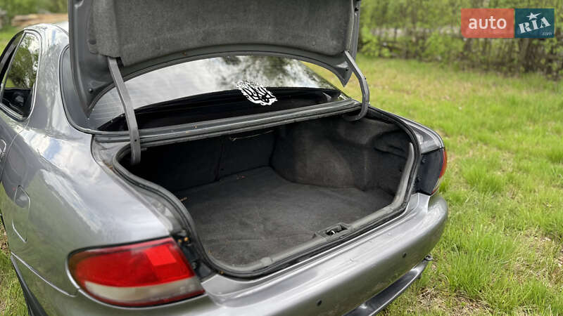 Седан Mazda Xedos 6 1996 в Глинном