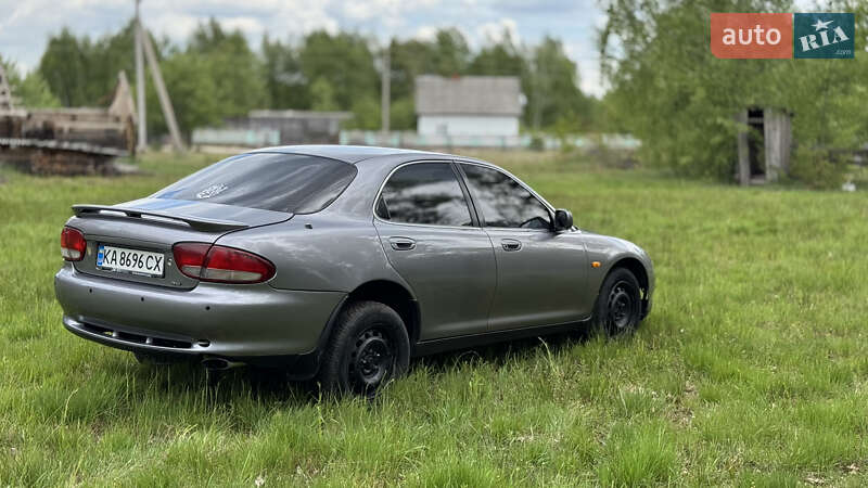 Седан Mazda Xedos 6 1996 в Глинном