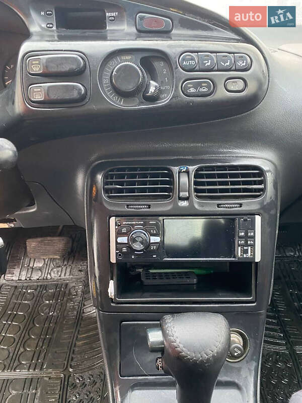 Седан Mazda Xedos 6 1997 в Черновцах