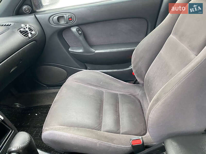 Седан Mazda Xedos 6 1997 в Черновцах