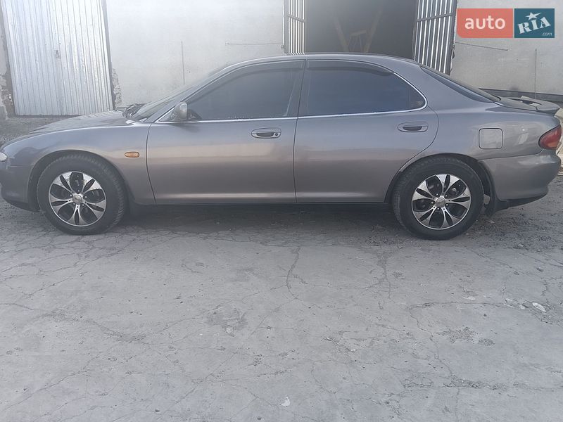 Седан Mazda Xedos 6 1994 в Львове