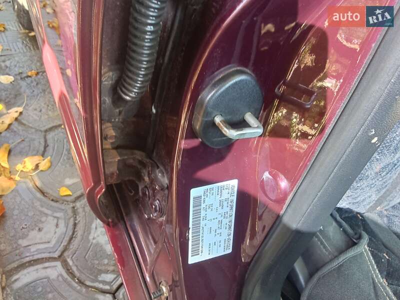 Седан Mazda Xedos 9 1995 в Чугуеве