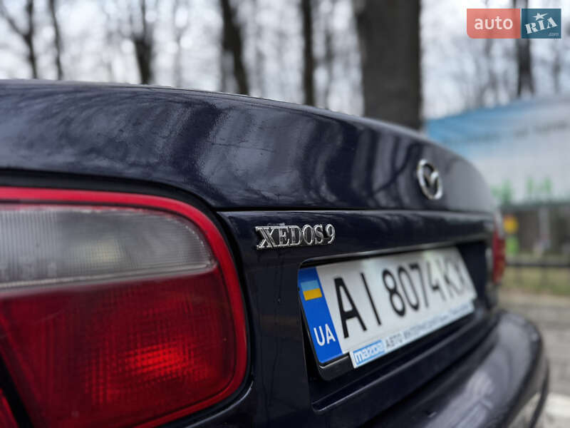Седан Mazda Xedos 9 1997 в Киеве