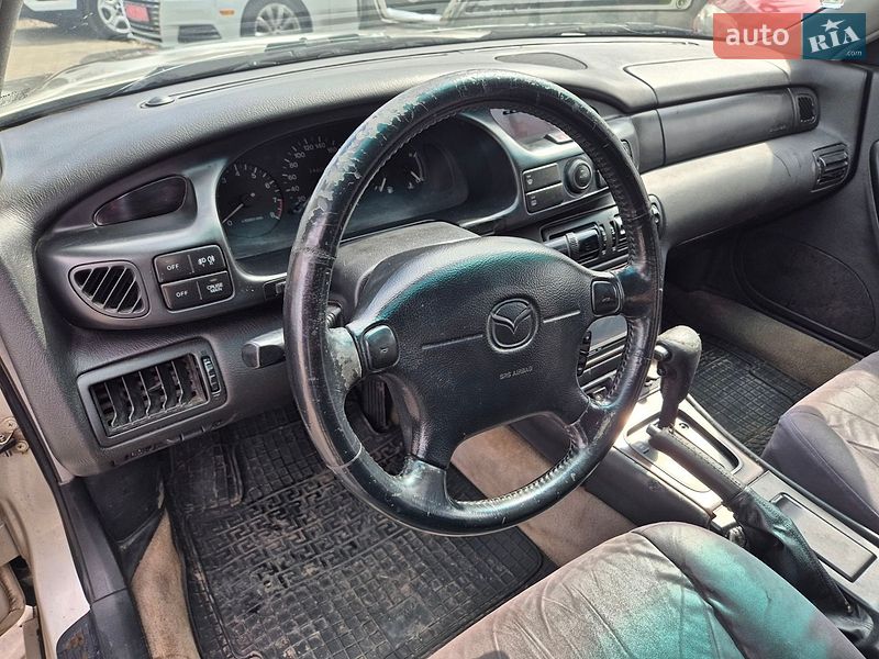Седан Mazda Xedos 9 1996 в Сумах