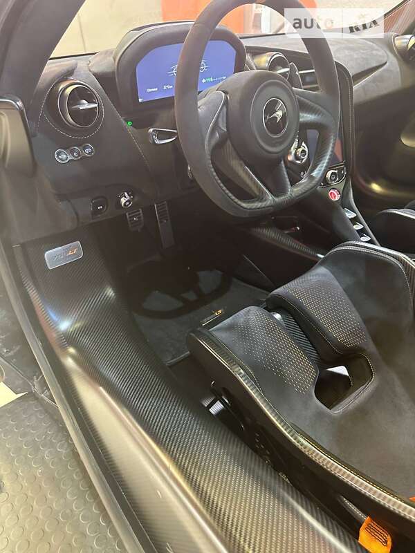 Купе McLaren 765LT 2020 в Харкові