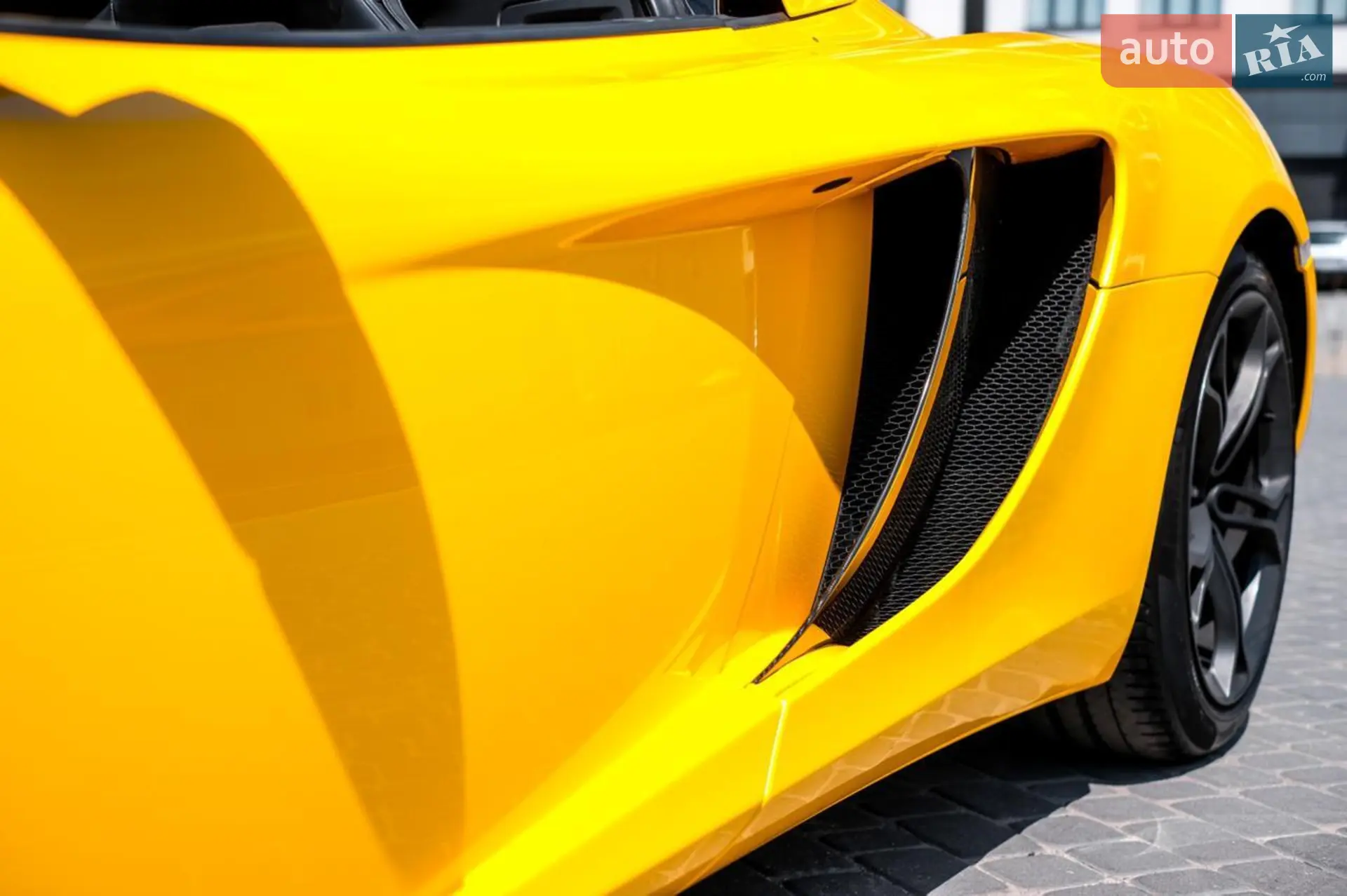 2013 McLaren MP4-12C - мініатюра 11
