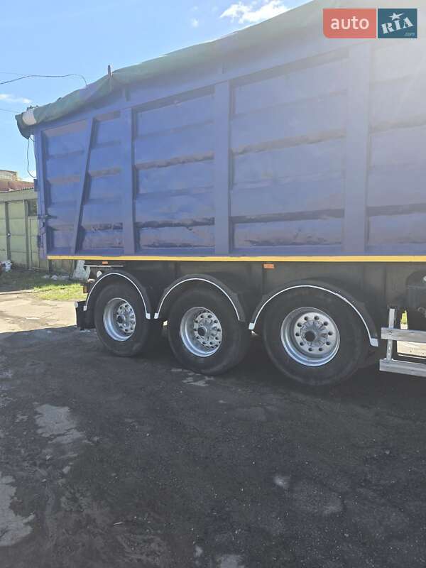 Самоскид напівпричіп MEGA MNW 2006 в Горохові