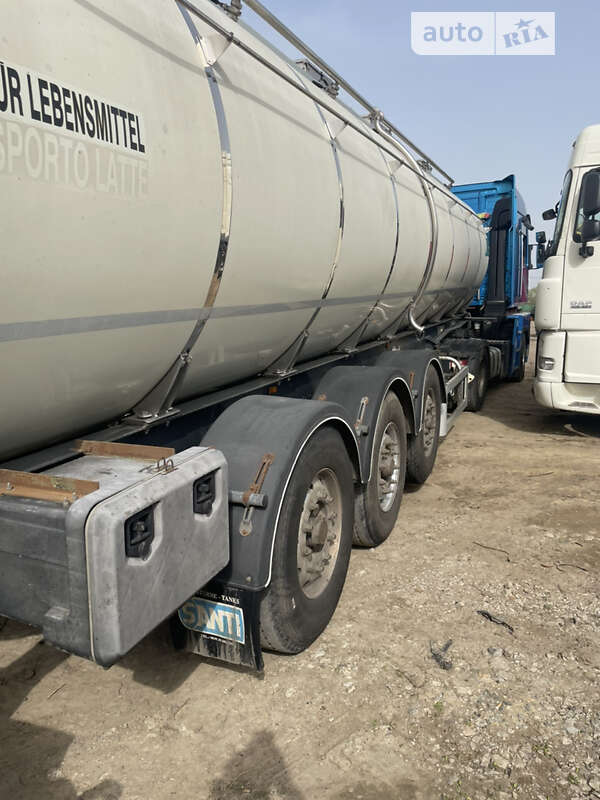Цистерна напівпричіп Menci SA 2010 в Теплодарі