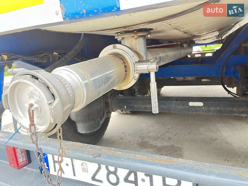 Цистерна Menci SA 2007 в Львове