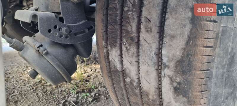 Цистерна напівпричіп Menci SA 2008 в Дніпрі