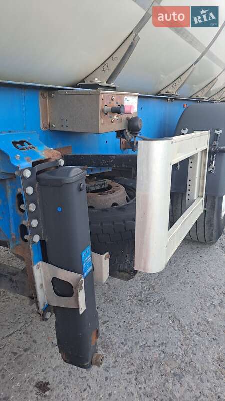 Цистерна полуприцеп Menci SA 2008 в Одессе фото 6 Цистерна полуприцеп Menci SA 2008 в Одессе