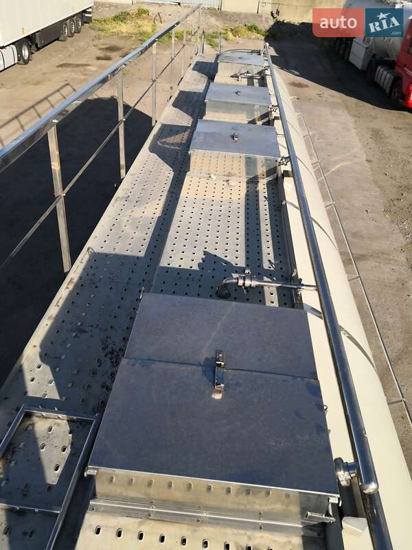 Цистерна напівпричіп Menci SA 2014 в Кам'янському