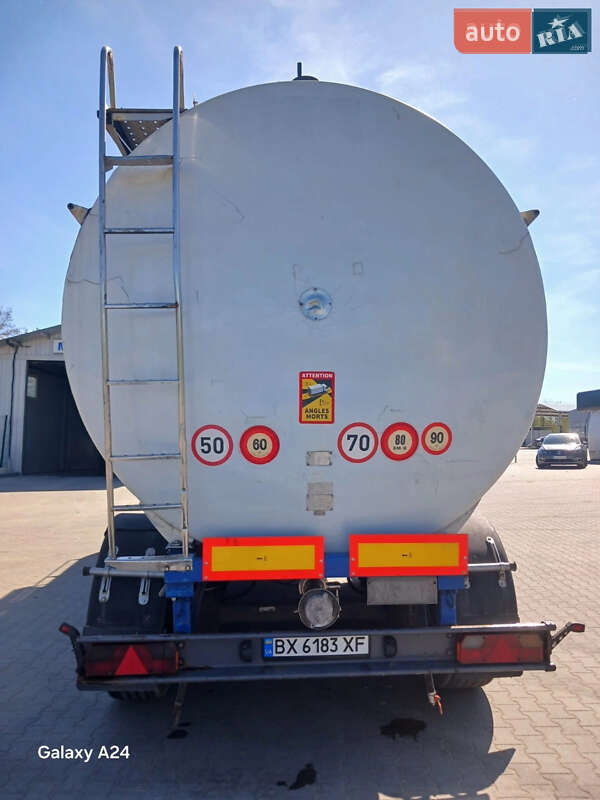 Цистерна напівпричіп Menci SA 2008 в Хмельницькому