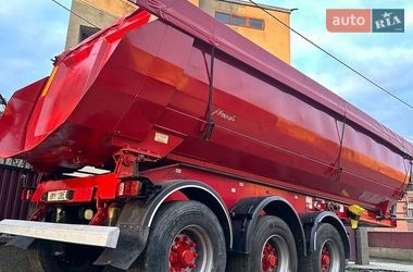 Самоскид напівпричіп Menci SA 2010 в Тячеві