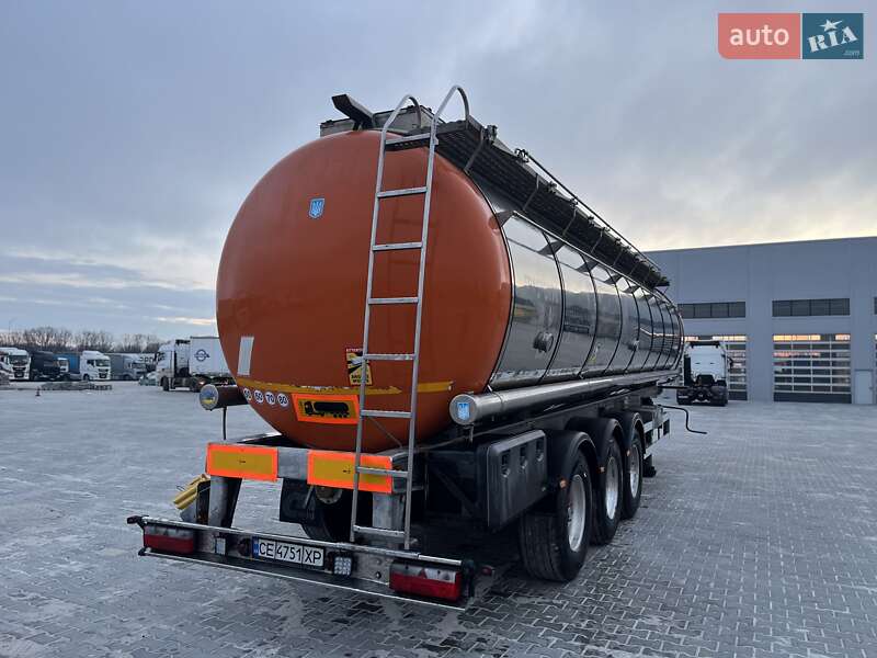 Цистерна полуприцеп Menci SL 1995 в Черновцах