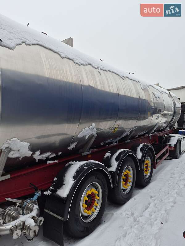 Цистерна полуприцеп Menci SL 2002 в Черкассах фото 7 Цистерна полуприцеп Menci SL 2002 в Черкассах