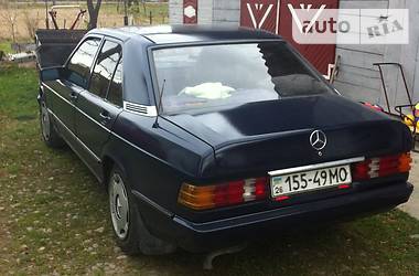 Седан Mercedes-Benz 190 1984 в Вижнице