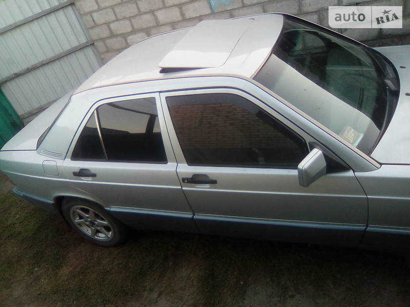 Mercedes-Benz 190