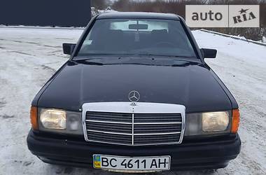 Седан Mercedes-Benz 190 1985 в Львові