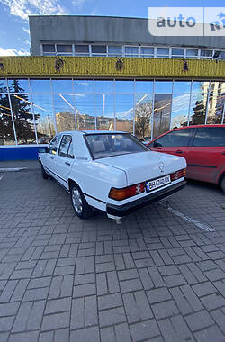 Седан Mercedes-Benz 190 1988 в Одесі