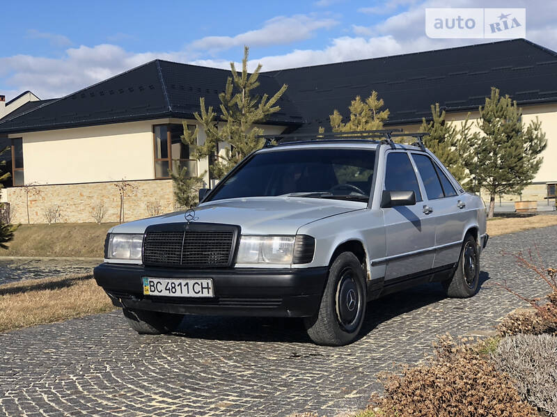 Седан Mercedes-Benz 190 1989 в Жовкві