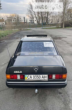 Седан Mercedes-Benz 190 1988 в 