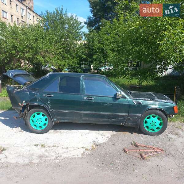 Седан Mercedes-Benz 190 1986 в Киеве
